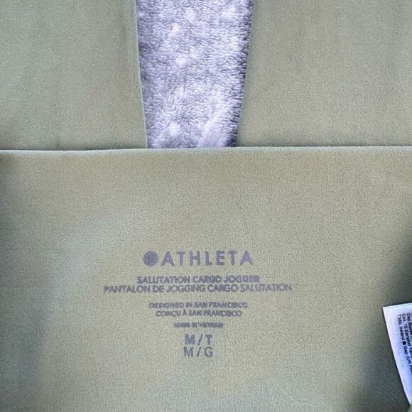 Womens Athleta Salutation Cargo Jogger - Picture 3 of 4